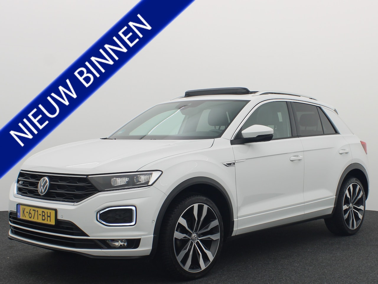 Volkswagen T-Roc - 1.5 TSI Sport Business R-LINE AUTOMAAT / PANORAMADAK / SFEER / KEYLESS / STOELVERW / FULL - AutoWereld.nl