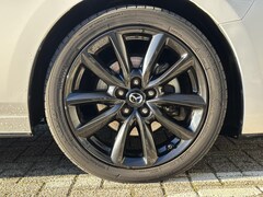 Mazda 3 - 3 2.0 e-SkyActiv-X M Hybrid 186 Luxury /Dealeronderhouden/ACC/Apple CarPlay/Voorstoelen Ve