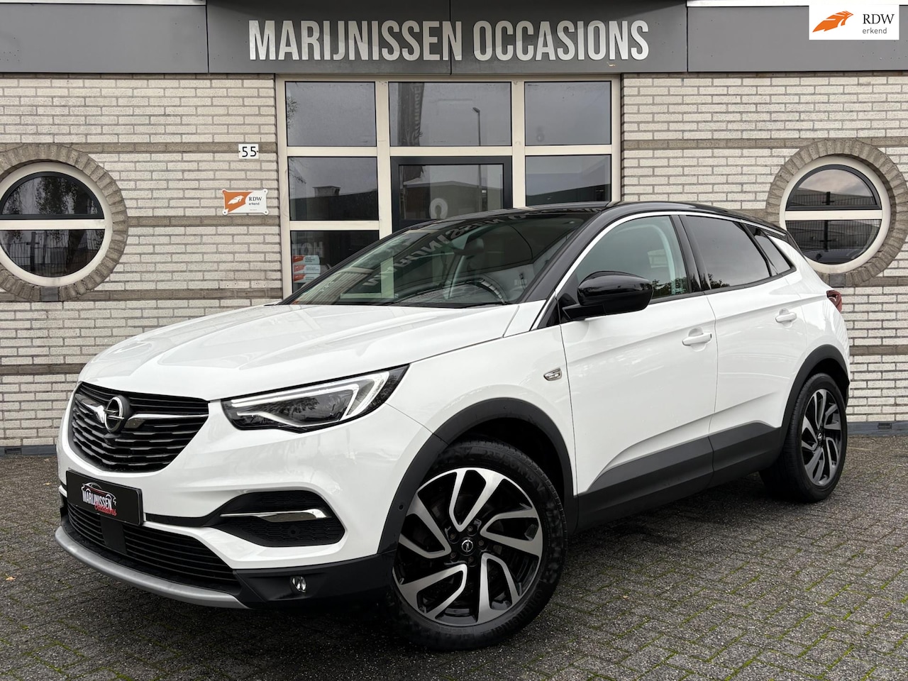 Opel Grandland X - 1.2 Turbo Ultimate |Pano,Navi,Cam,PDC| - AutoWereld.nl