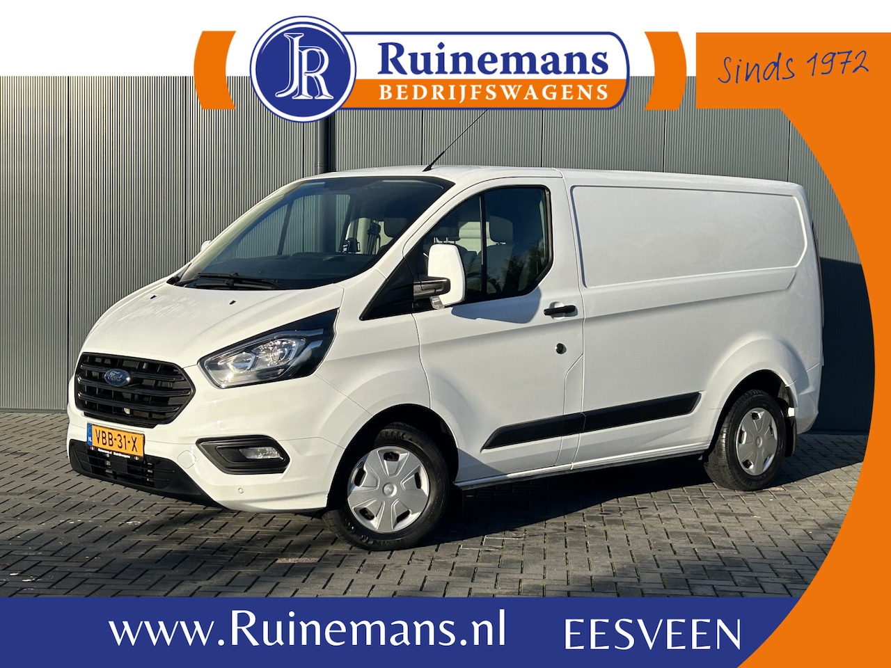 Ford Transit Custom - 2.0 TDCI 105 PK / L1H1 / 1e EIG. / 96.558 KM !! / TREKHAAK / INRICHTING / 3-ZITS / AIRCO / - AutoWereld.nl