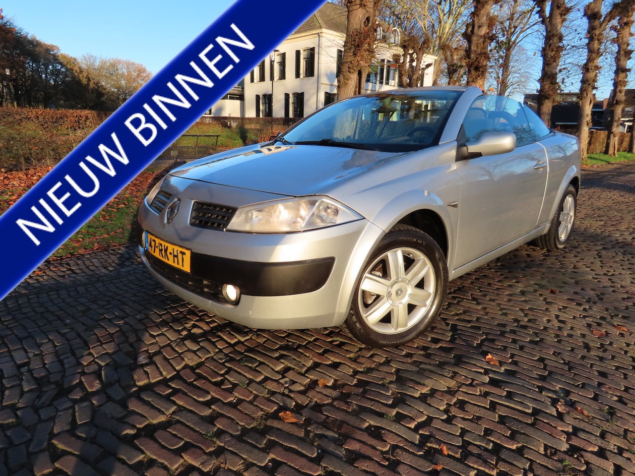 Renault Mégane coupé cabriolet - 1.6-16V Privilège Luxe Ecc Cruisecontrol Carplay Navigatie LM Velgen NL Auto - AutoWereld.nl