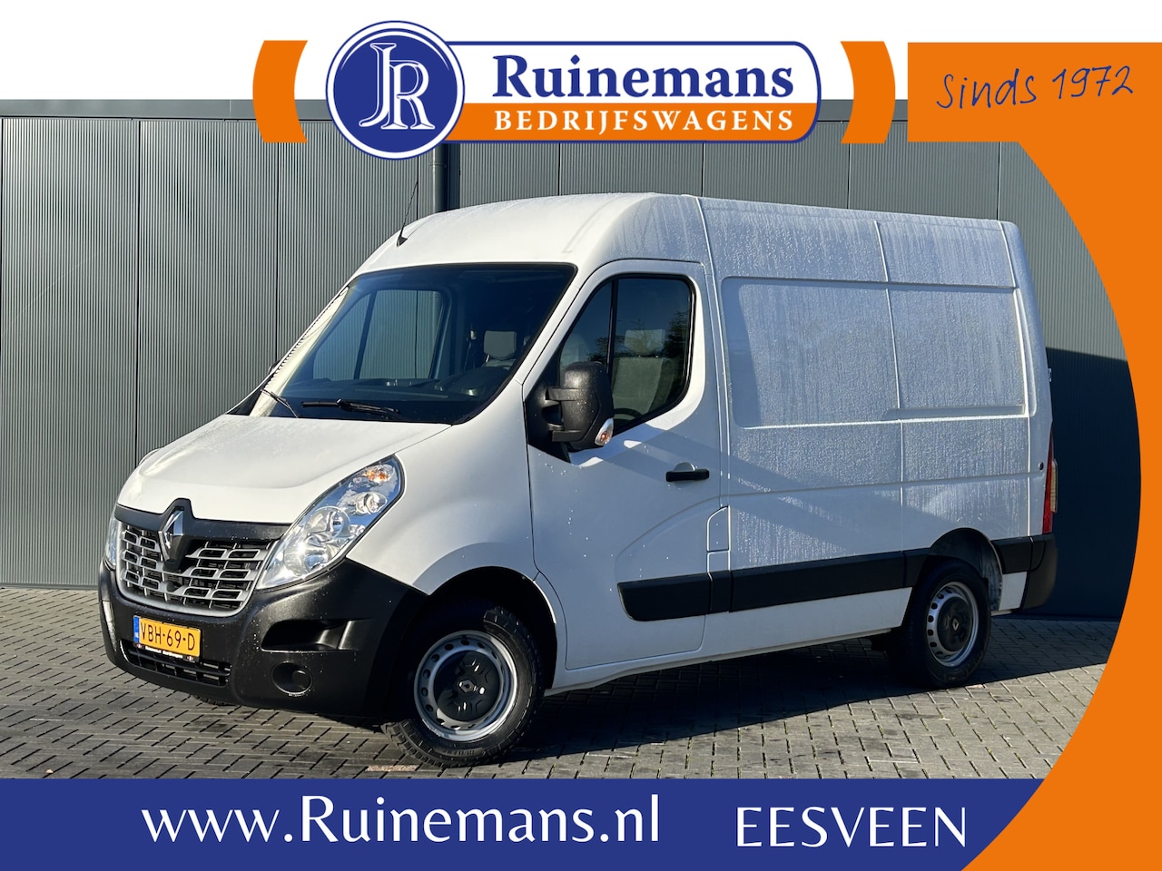 Renault Master - 2.3 dCi 131 PK E6 / L1H2 / TREKHAAK / 1e EIG. / AIRCO / CRUISE / NAVI / BLUETOOTH / 3-ZITS - AutoWereld.nl