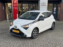 Toyota Aygo - 1.0 VVT-i MT X-JOY APPLE/ANDROID CLIMA CAMERA 15'' LM-VELGEN BLUETOOTH EL-RAMEN/SPIEGELS P