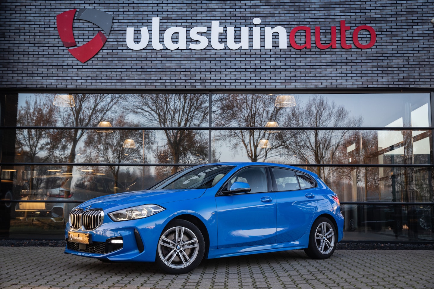 BMW 1-serie - 120i M Sport 120i M-sport , Apple Carplay/Android, Stoelverwarming, Navigatie, - AutoWereld.nl