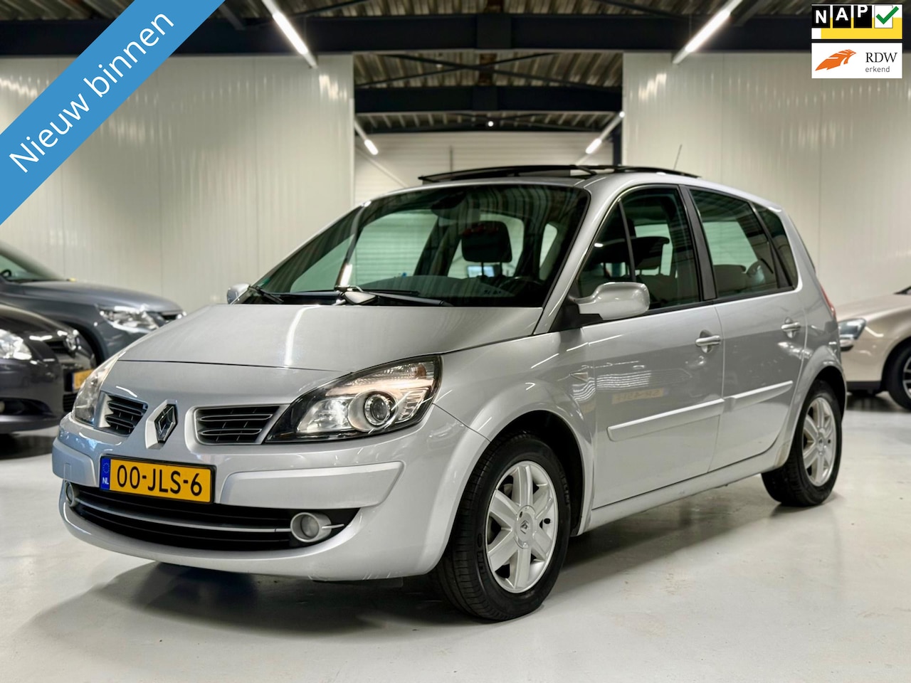 Renault Scénic - 1.6-16V Panorama|Navi|Trekhaak! - AutoWereld.nl