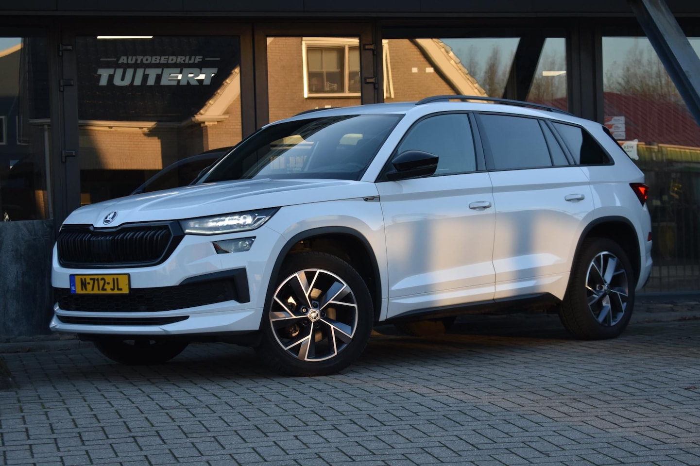 Skoda Kodiaq - 1.5 TSI Sportline | MJ22 | TREKHAAK | CANTON | CAMERA | ADAPTIEVE CRUISE CONTROLE | SFEERV - AutoWereld.nl
