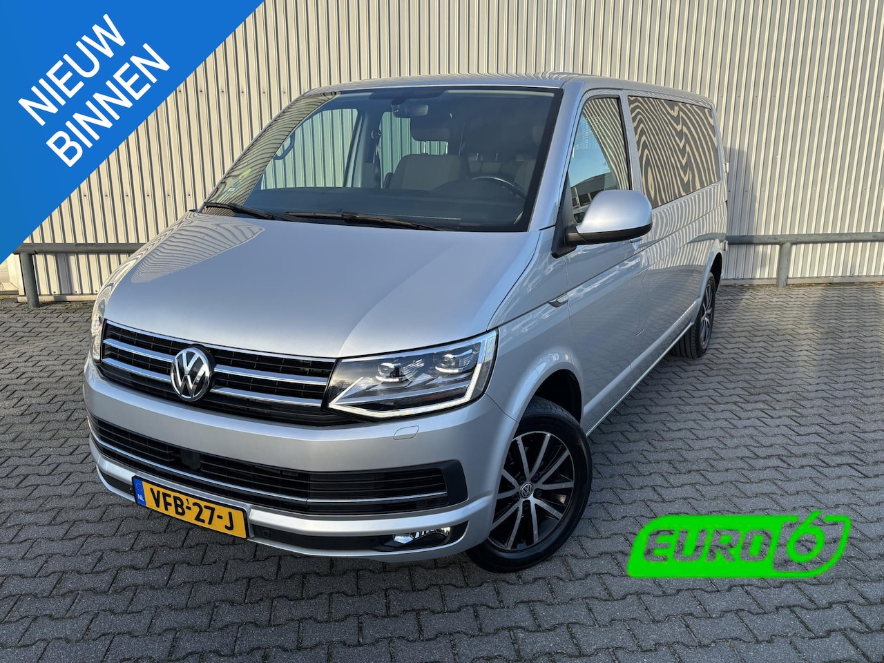 Volkswagen Transporter - 2.0 TDI L2H1 DC*AUTOM.*A/C*ACC*NAVI*HAAK*CARPLAY* - AutoWereld.nl