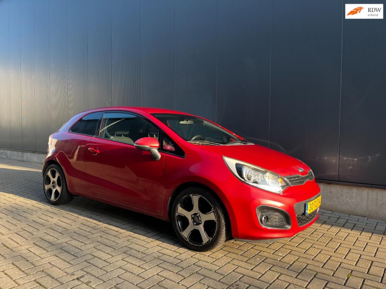 Kia Rio - 1.2 CVVT Super Pack Sport **NIEUW APK** - AutoWereld.nl
