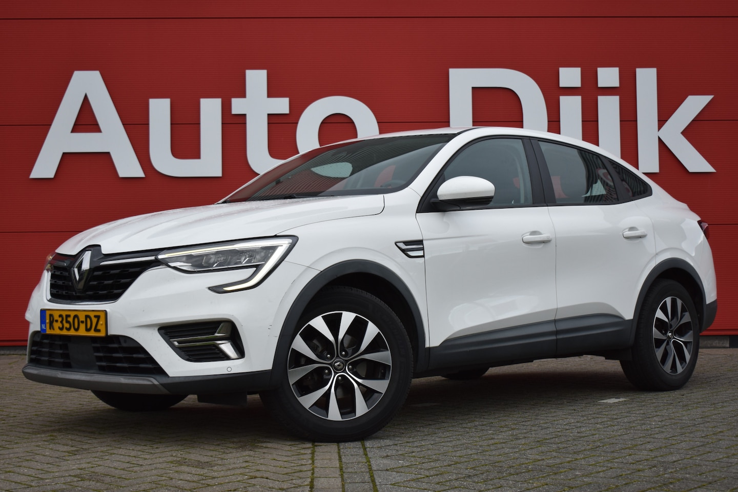 Renault Arkana - 1.6 E-Tech Hybrid 145 Zen LED | Carplay | Keyless | Navi | DAB | Clima | Cruise | PDC V+A - AutoWereld.nl