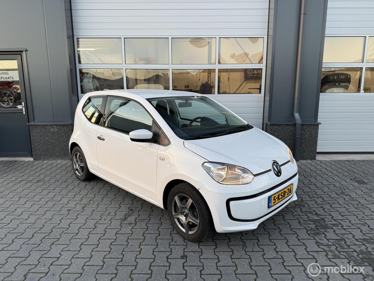 Volkswagen Up! - 1.0 easy up! BlueMotion / Airco! - AutoWereld.nl
