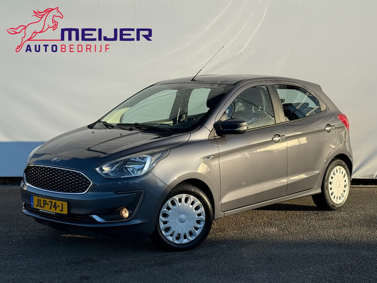 Ford Ka - 1.2 Trend Ultimate 5 Deurs | Stoelverwarming | Centraal + AB | Voorruitverwarming | Airco - AutoWereld.nl