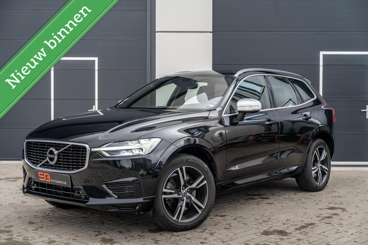 Volvo XC60 - 2.0 T8 Twin Engine AWD R-Design Leder|Pano|Vol! - AutoWereld.nl