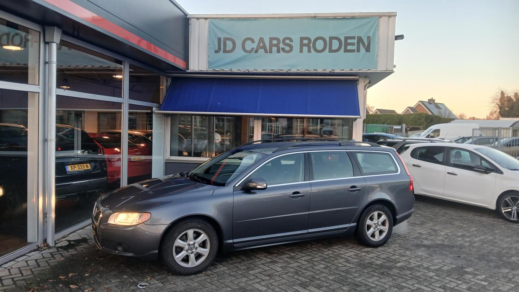 Volvo V70 - 2.0D Limited Edition! Luxe! Sterk! Apk! Goed - AutoWereld.nl
