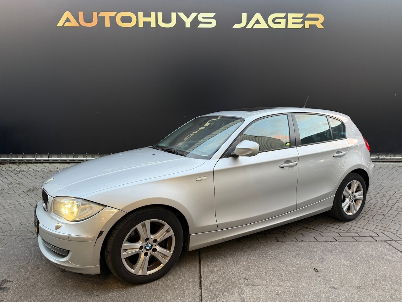 BMW 1-serie - 120d|Schuifdak|Automaat| - AutoWereld.nl