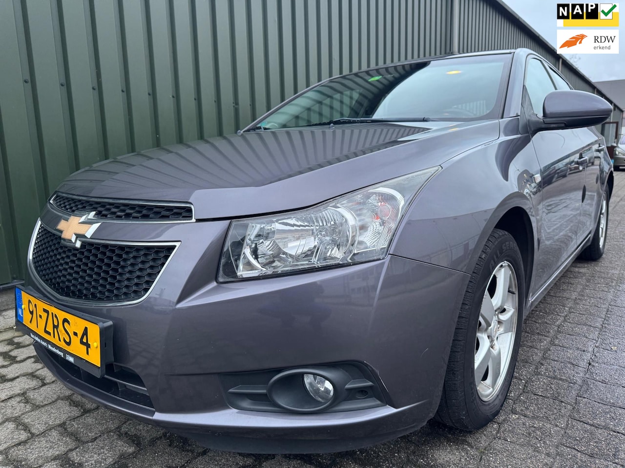 Chevrolet Cruze - 1.6 LT 1.6 LT Nieuwstaat - AutoWereld.nl
