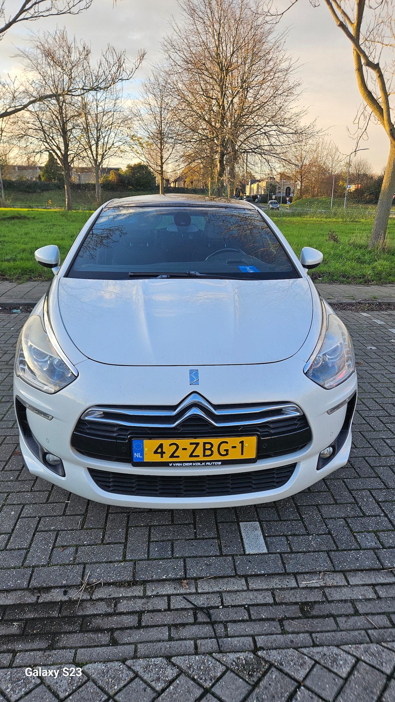 Citroën DS5 - 1.6 THP So Chic - AutoWereld.nl