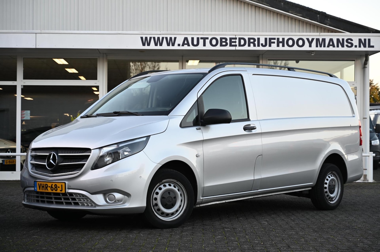 Mercedes-Benz Vito - 111 CDI Lang Navi Camera - AutoWereld.nl
