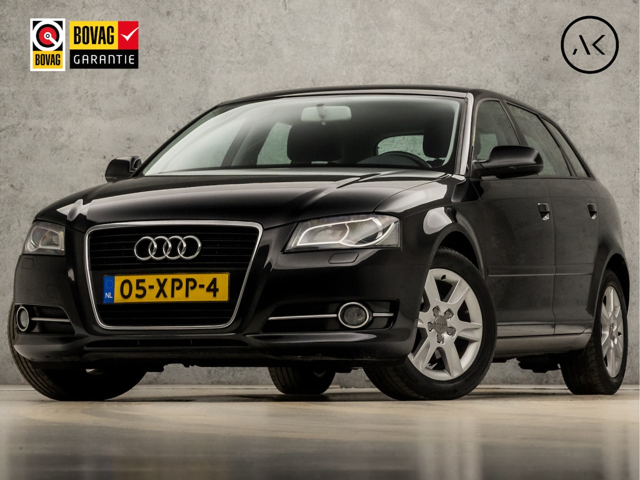 Audi A3 Sportback - 1.2 TFSI Sport (NAVIGATIE, LEDER, XENON, CLIMATE, SPORTSTOELEN, PARKEERSENSOREN, LM VELGEN - AutoWereld.nl