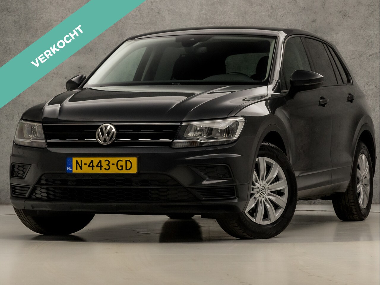 Volkswagen Tiguan - 1.4 TSI Sport (STOELVERWARMING, PARKEERSENSOREN, TREKHAAK, SPORTSTOELEN, GETINT GLAS, BLUE - AutoWereld.nl