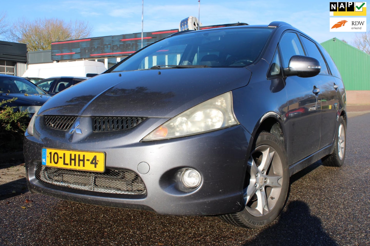 Mitsubishi Grandis - 2.4-16V Limited 7persoons bj 2010 Navigatie Airco - AutoWereld.nl