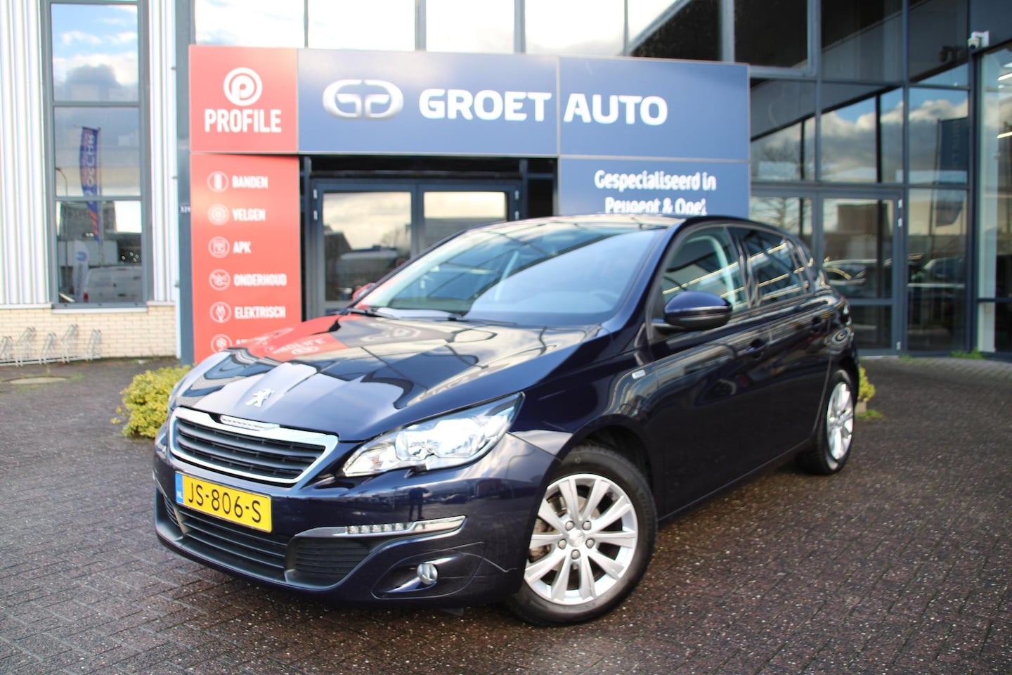 Peugeot 308 - 1.2 PureTech 110pk Style Airco Navi Trekhaak Dealer onderhouden - AutoWereld.nl