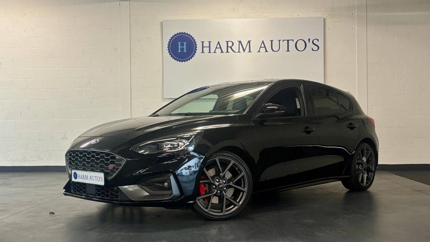 Ford Focus - 2.3 EcoBoost ST-3 280pk Navi / CAM / LED / B&O / HEADUP - AutoWereld.nl