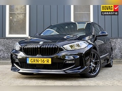 BMW 1-serie - 120i M-Performance Rijklaarprijs-Garantie Panorama dak Schaalstoelen Live cockpit pro Appl