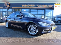 BMW 3-serie - 320i High Executive Automaat Navi Trekhaak Airco Ecc
