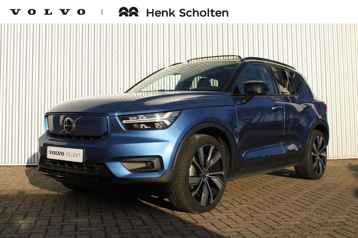 Volvo XC40 - Recharge P8 AWD R-Design Recharge P8 AWD R-Design - AutoWereld.nl
