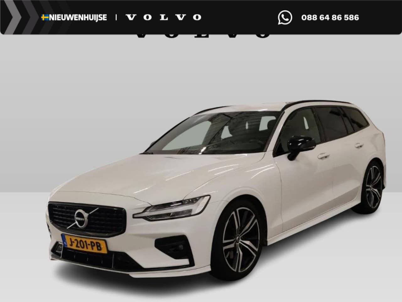 Volvo V60 - 2.0 B4 R-Design | Adaptieve Cruise Control | Trekhaak | 19" Velgen | Parkeercamera | Stoel - AutoWereld.nl