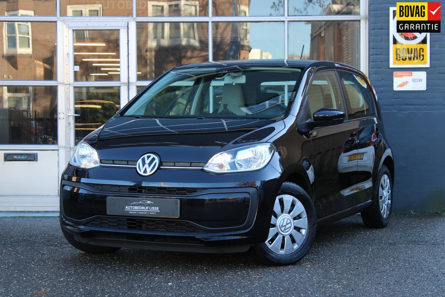 Volkswagen Up! - 1.0 BMT move up! Airco Bluetooth DealerOH Nap - AutoWereld.nl