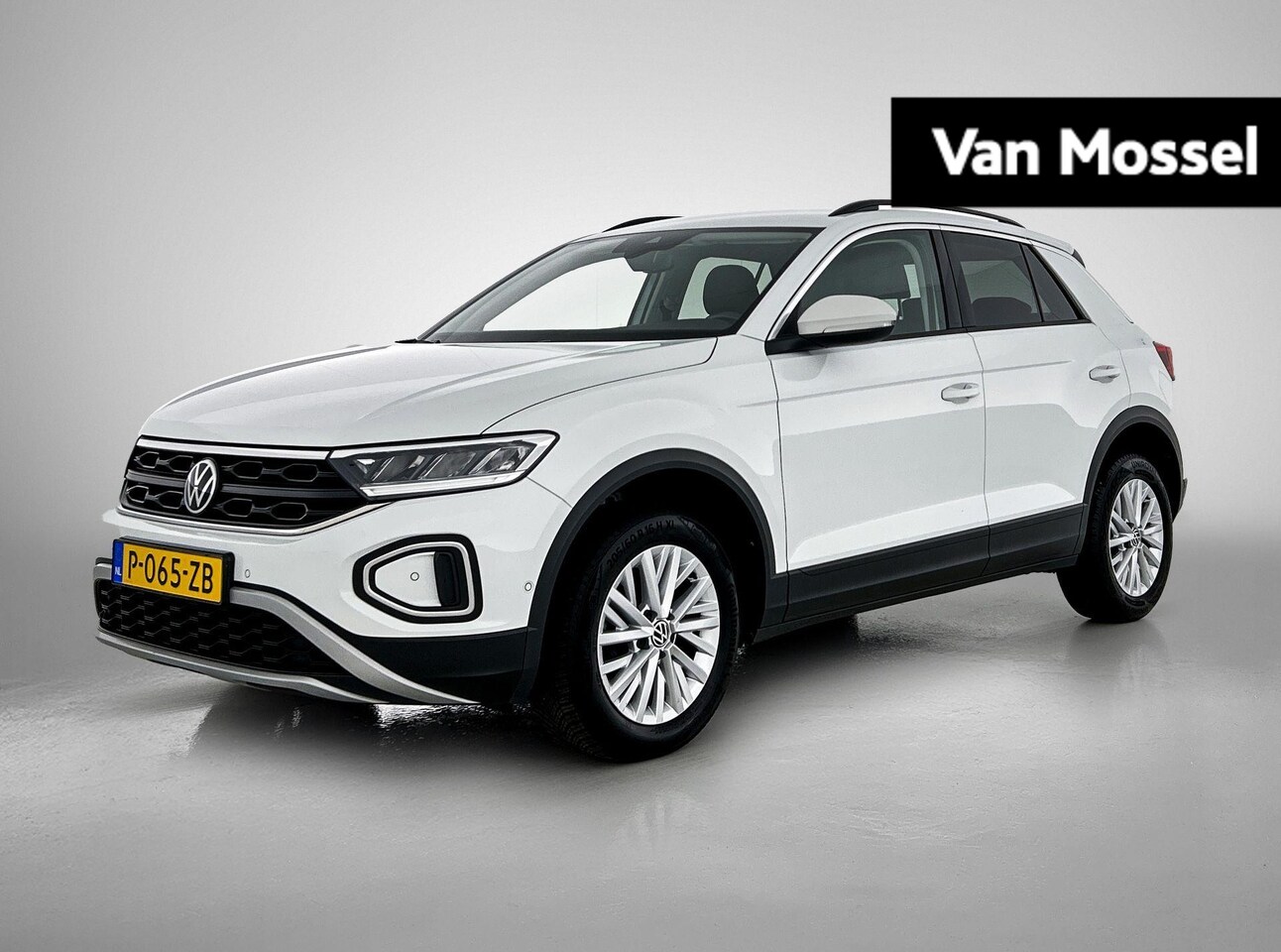 Volkswagen T-Roc - 1.5 TSI Life 150 PK | Apple Carplay | Android Auto | Parkeersensoren | LED | Digital Cockp - AutoWereld.nl