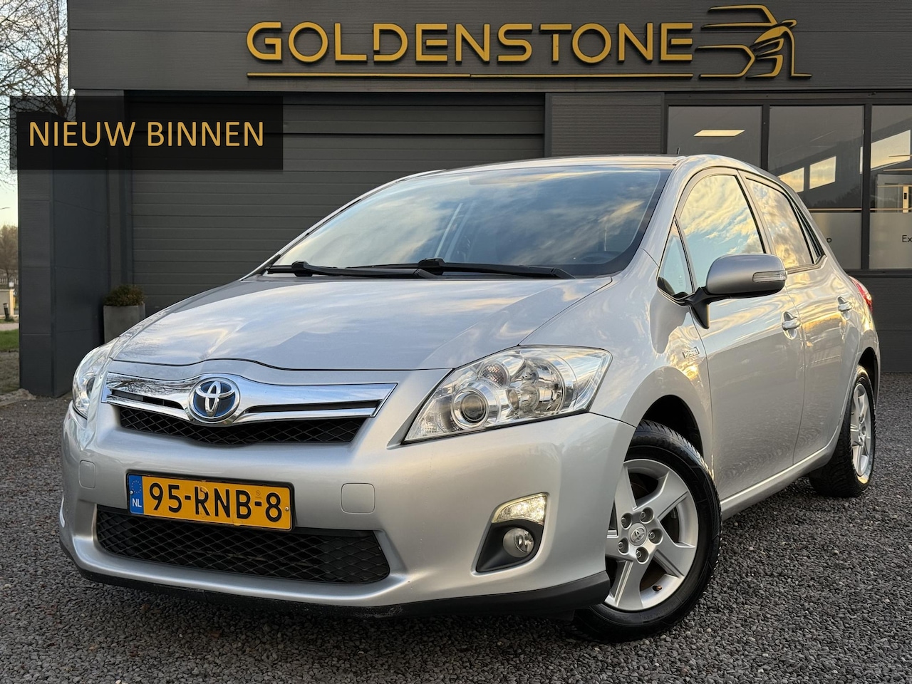 Toyota Auris - 1.8 Full Hybrid Aspiration 2e Eigenaar,Afn.Trekhaak,Clima,Cruise,Lm velgen,Parrot,N.A.P,5 - AutoWereld.nl