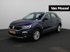 Volkswagen T-Roc - 1.5 TSI Style Business 150 PK | Navigatie | Parkeersensoren | Adaptive Cruise Control | LE