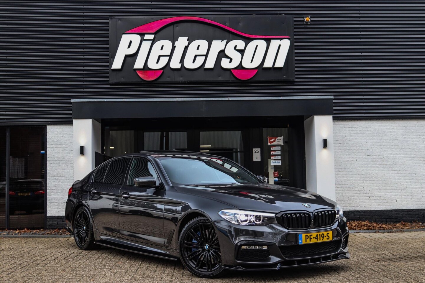 BMW M5 - 5-serie 540i M-Pakket NAP PANO 360 CAMERA XENON CLIMA - AutoWereld.nl