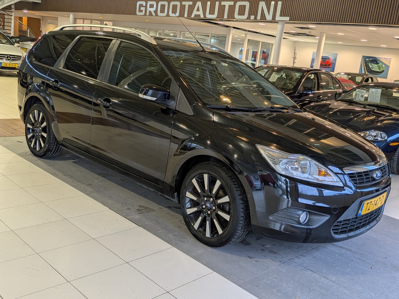 Ford Focus Wagon - 1.6-16V Futura Airco, Trekhaak, Stuurbekrachtiging - AutoWereld.nl