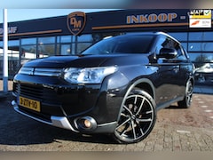 Mitsubishi Outlander - 2.0 PHEV Instyle X-Line | Opendak|Leer |Elektr.Klep Bj2015
