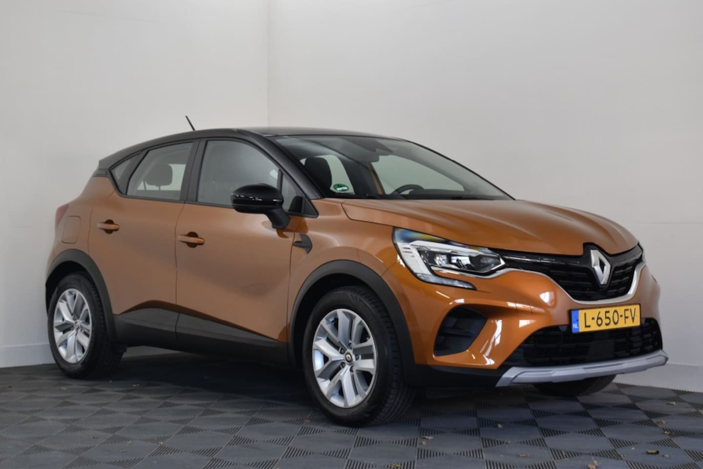 Renault Captur - 1.0 TCe Business Zen 1.0 TCE 90PK BUSINESS ZEN - AutoWereld.nl