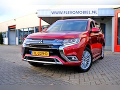 Mitsubishi Outlander - 2.4 PHEV Intense+ Aut. Pano|1e Eig|Cam|LMV