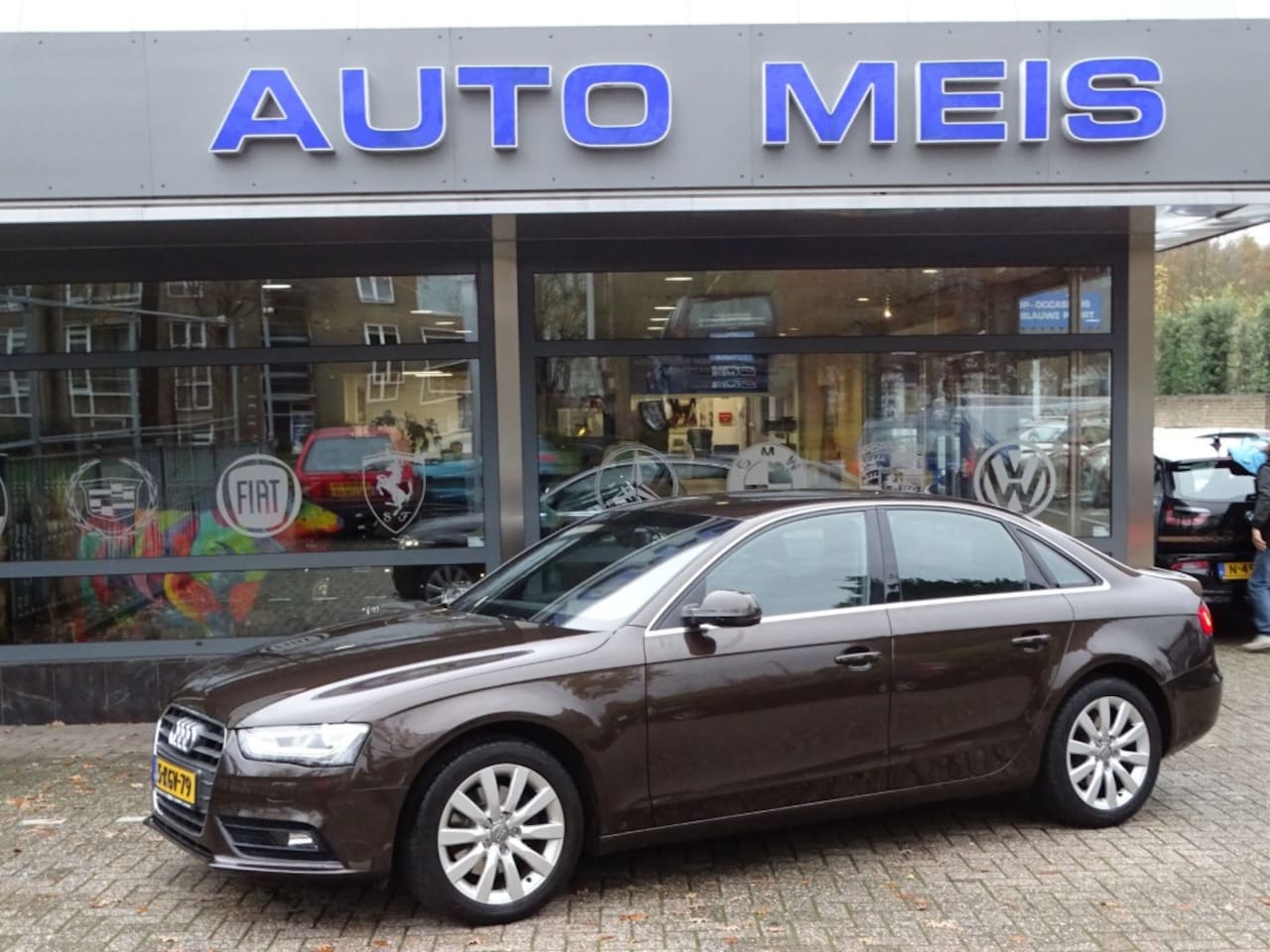 Audi A4 - 1.8 TFSI Business Edition Automaat Airco Navi Trekhaak - AutoWereld.nl