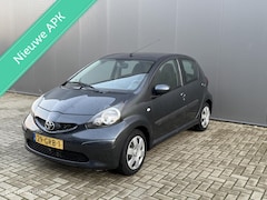Toyota Aygo - 1.0-12V +, NAP, APK, 5-Deurs, Elektrische Ramen