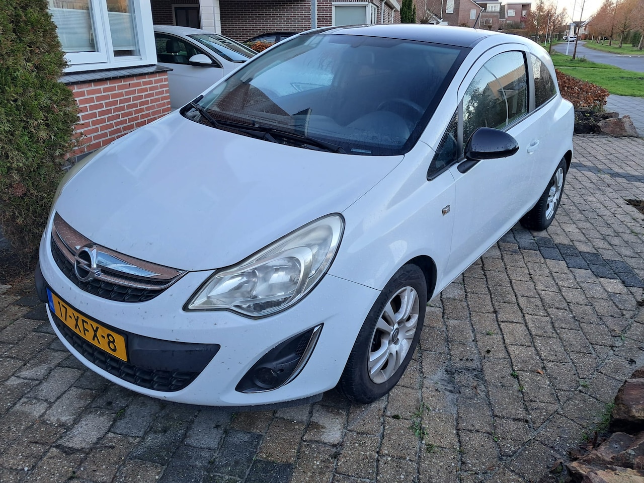 Opel Corsa - 1.4-16V Cosmo - AutoWereld.nl