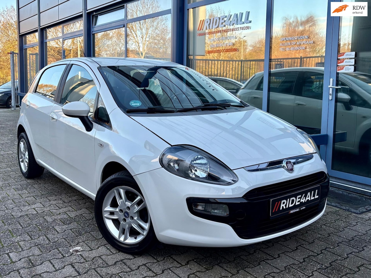 Fiat Punto Evo - 1.4 Business/BLUE&ME/AIRCO/5DRS - AutoWereld.nl