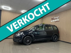 Volkswagen Touran - 1.2 TSI BlueMotion * Navigatie / Parkeersensoren / LM Velgen / NL Auto