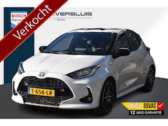 Toyota Yaris - 1.5 Hybrid GR Sport 100% Onderhouden | Navigatie | Camera | 12 mnd BOVAG garantie Whatsapp