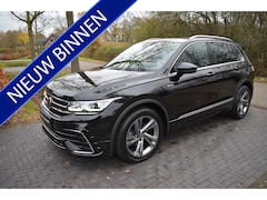 Volkswagen Tiguan - 1.5 TSI R-Line '21 LEER, PANO, TREKH, ACC, NIEUWSTAAT