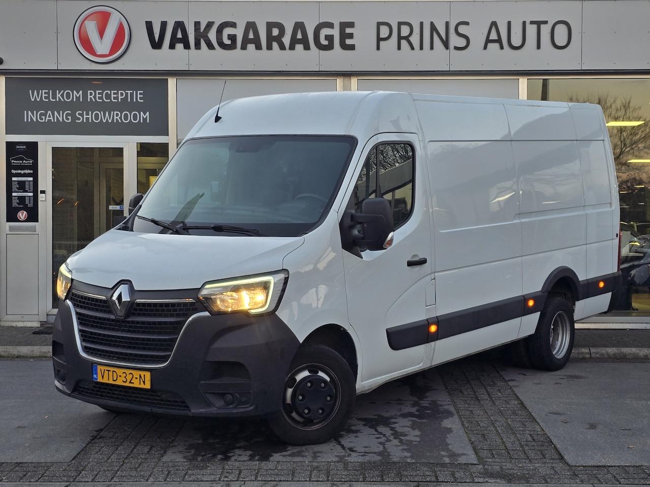 Renault Master - T35 2.3 dCi 165 L3H2 DL Energy Comfort 3p. |DUBBELLUCHT|3.500KG TREKGEWICHT|NAVI|CRUISE| 4 - AutoWereld.nl