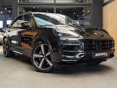 Porsche Cayenne Electric - 2de Kerstdag Geopend E-Hybrid PTS Exclusive Manufaktur 3.0 E-Hybrid Pano 22"