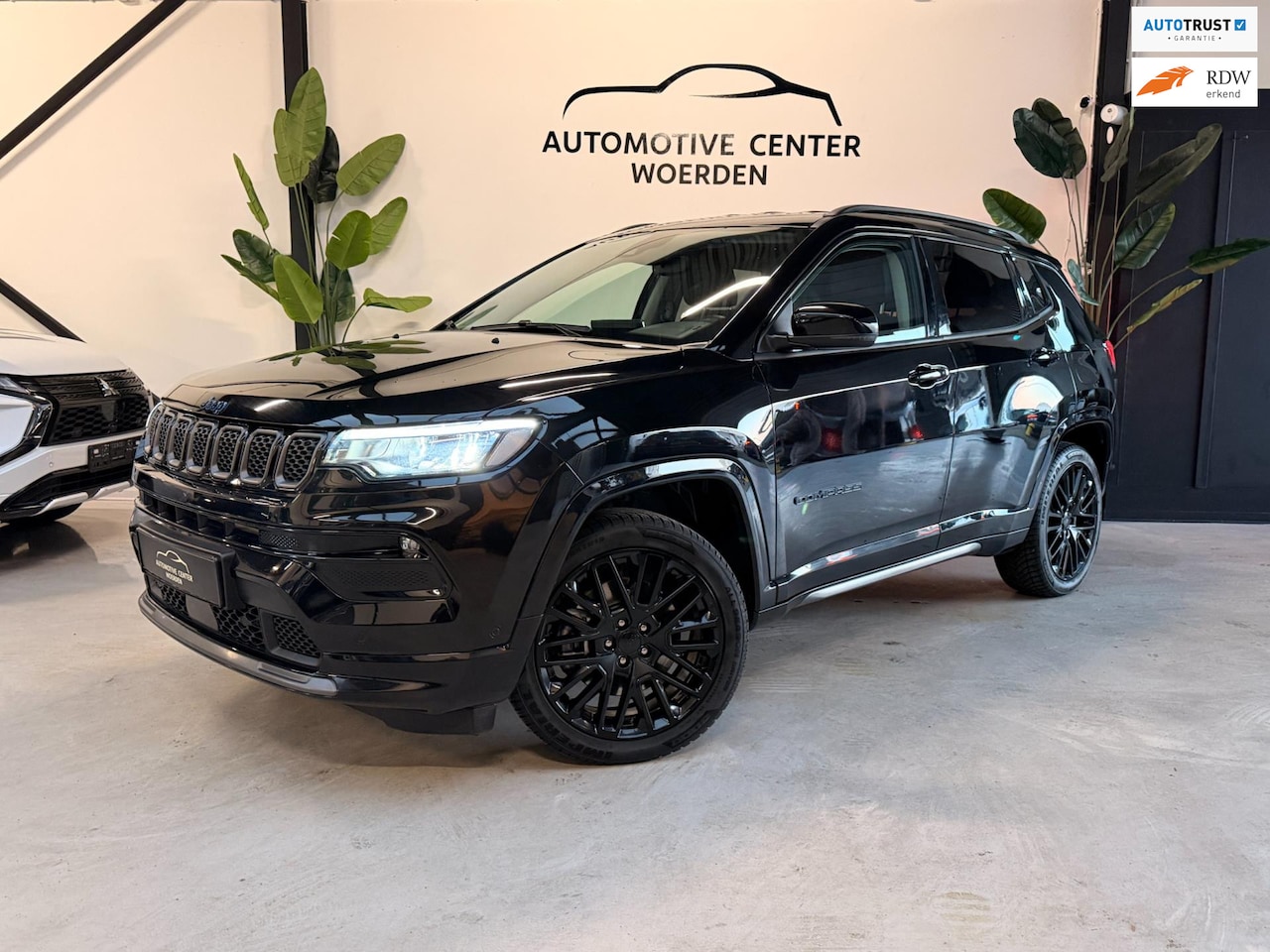 Jeep Compass - 4xe 240 Plug-in Hybrid Electric 80th Anniversary Automaat Camera Virtual - AutoWereld.nl