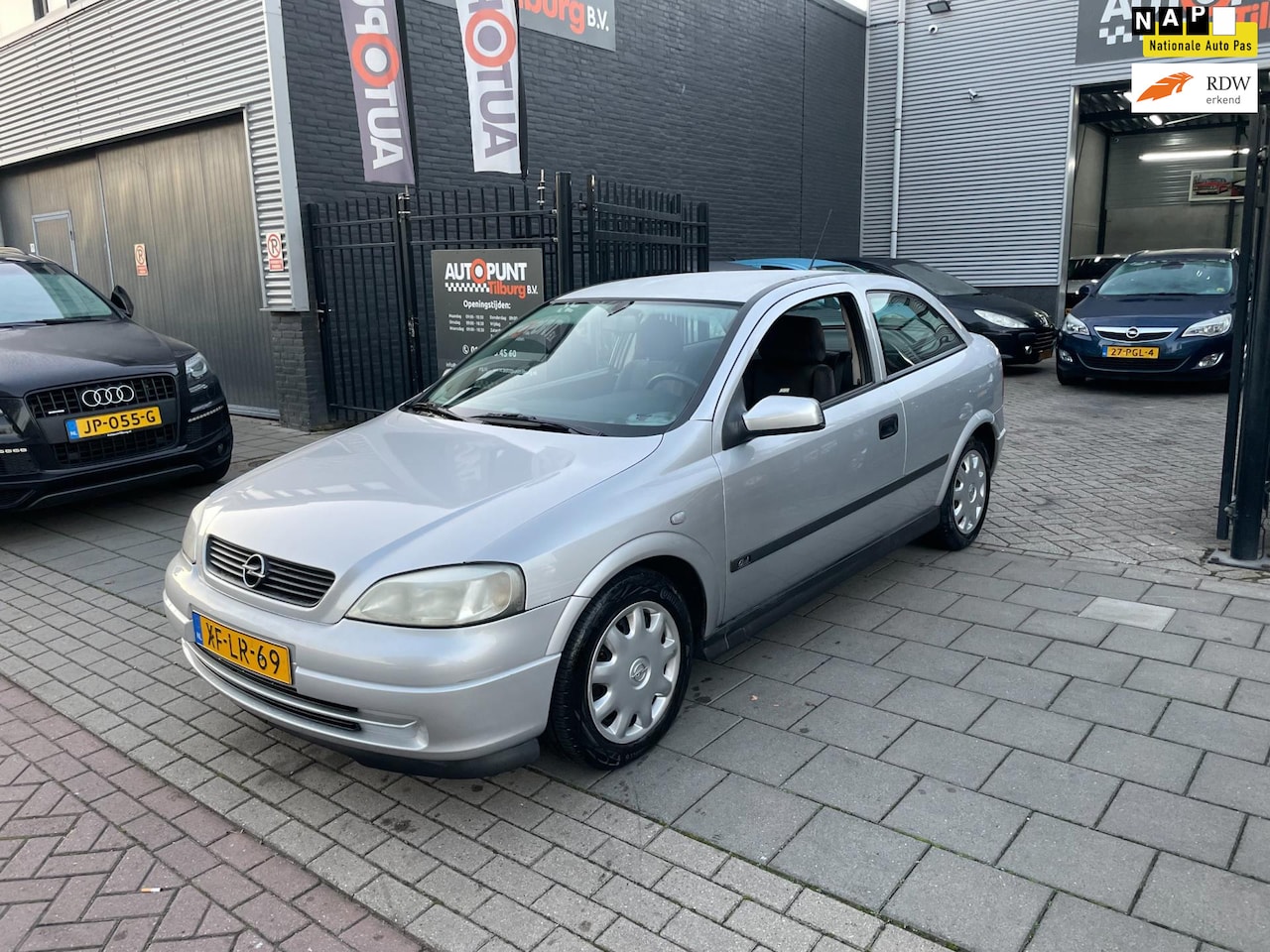 Opel Astra - 1.6 Club 1e Eigenaar! Automaat NAP APK 1 Jaar - AutoWereld.nl